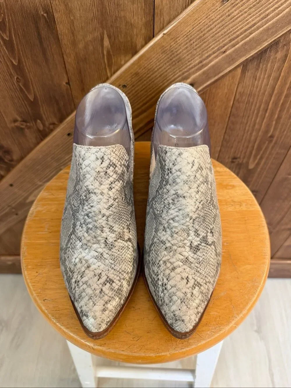 Chinese Laundry Women’s Size 6 Snakeskin Print Cutout Ankle Booties Western Heel